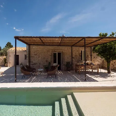 فيلة Chaza- Casa Di Pietra كيارامونتي غولفي